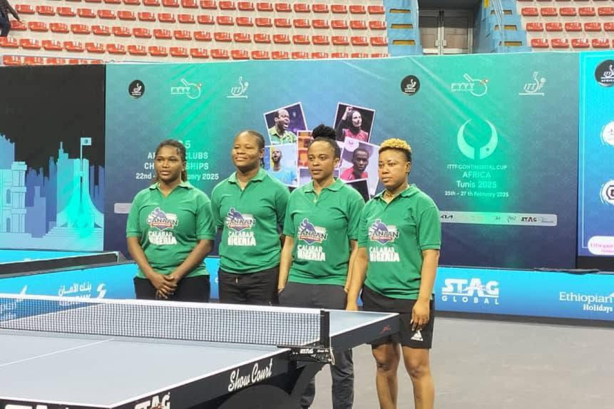 Hon. Agnes atsu congratulates canaan table tennis club.